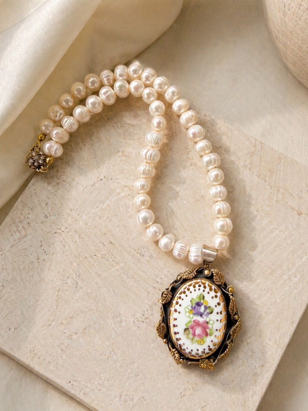 Handmade 925 Silver 22K Gold Mallorca Freshwater Pearls Floral Pendant Necklace